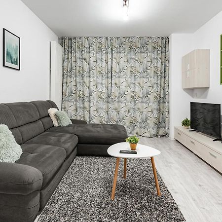 Green Apartment Coresi Brașov Exterior foto